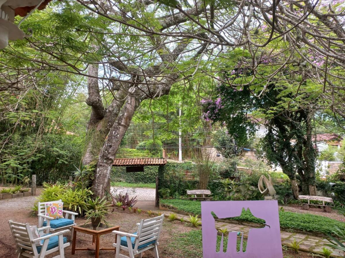 Pousada Atelier Casa Do Ipe Amarelo 米格尔-佩雷拉 外观 照片